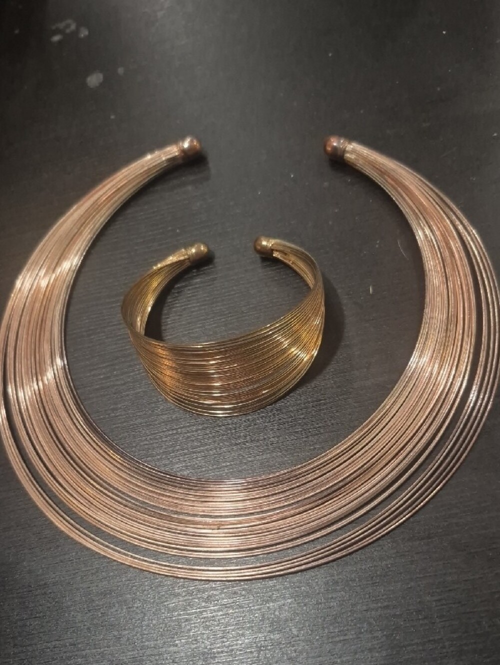Vintage Gold-tone Collar Necklace and Cuff Bracelet Set - Picture 3 of 7